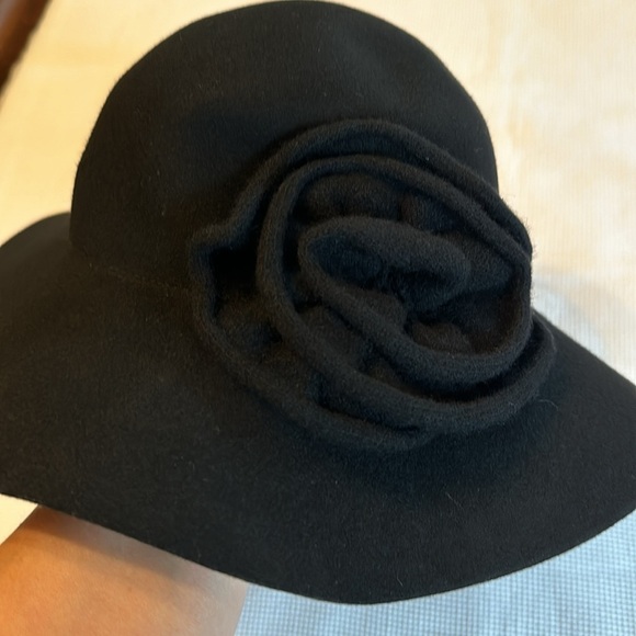 Jessica Simpson Black Wool Woman’s Hat - Picture 10 of 10